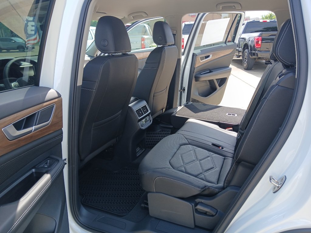 New 2026 Volkswagen Atlas SE FWD image 19