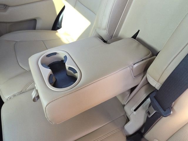 Used 2016 Ford Explorer Limited image 23