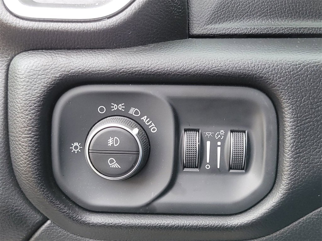 Used 2024 RAM 2500 Laramie image 22