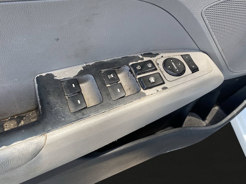 Used 2017 Hyundai Elantra SE FWD image 18