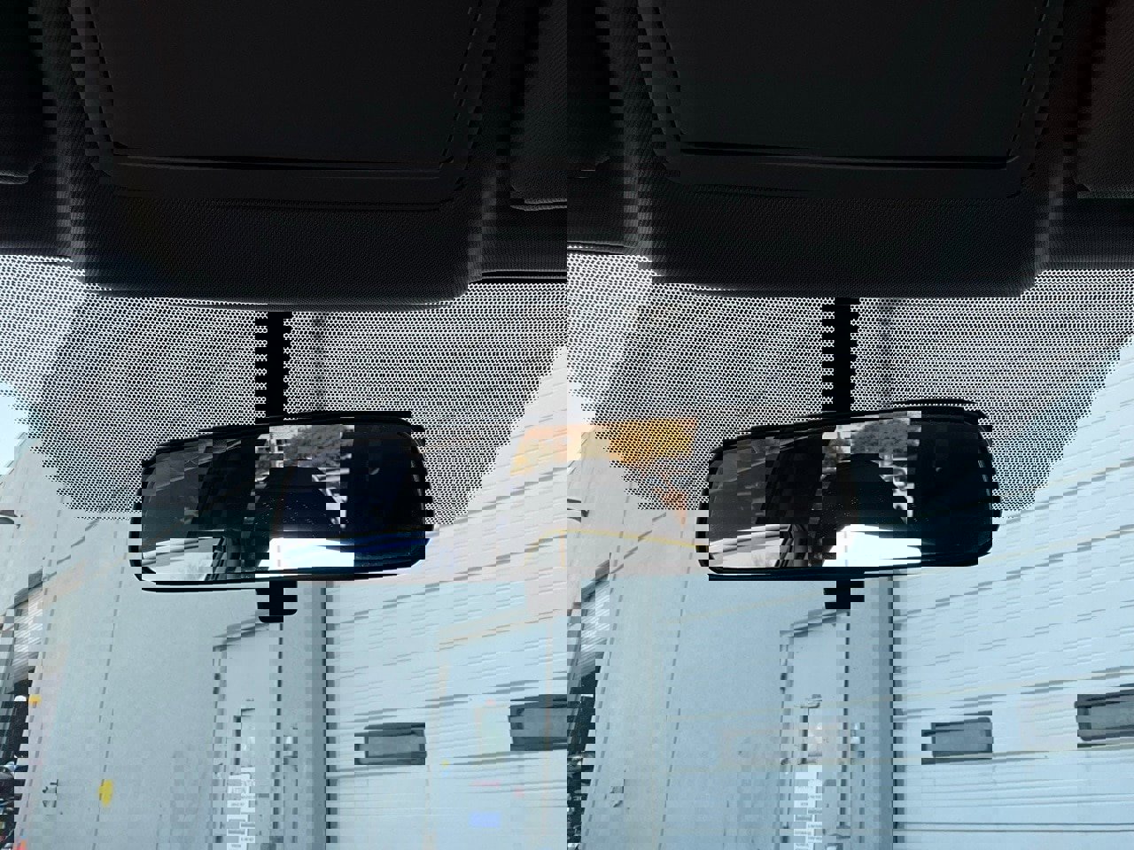 Used 2018 Nissan Rogue SV image 18