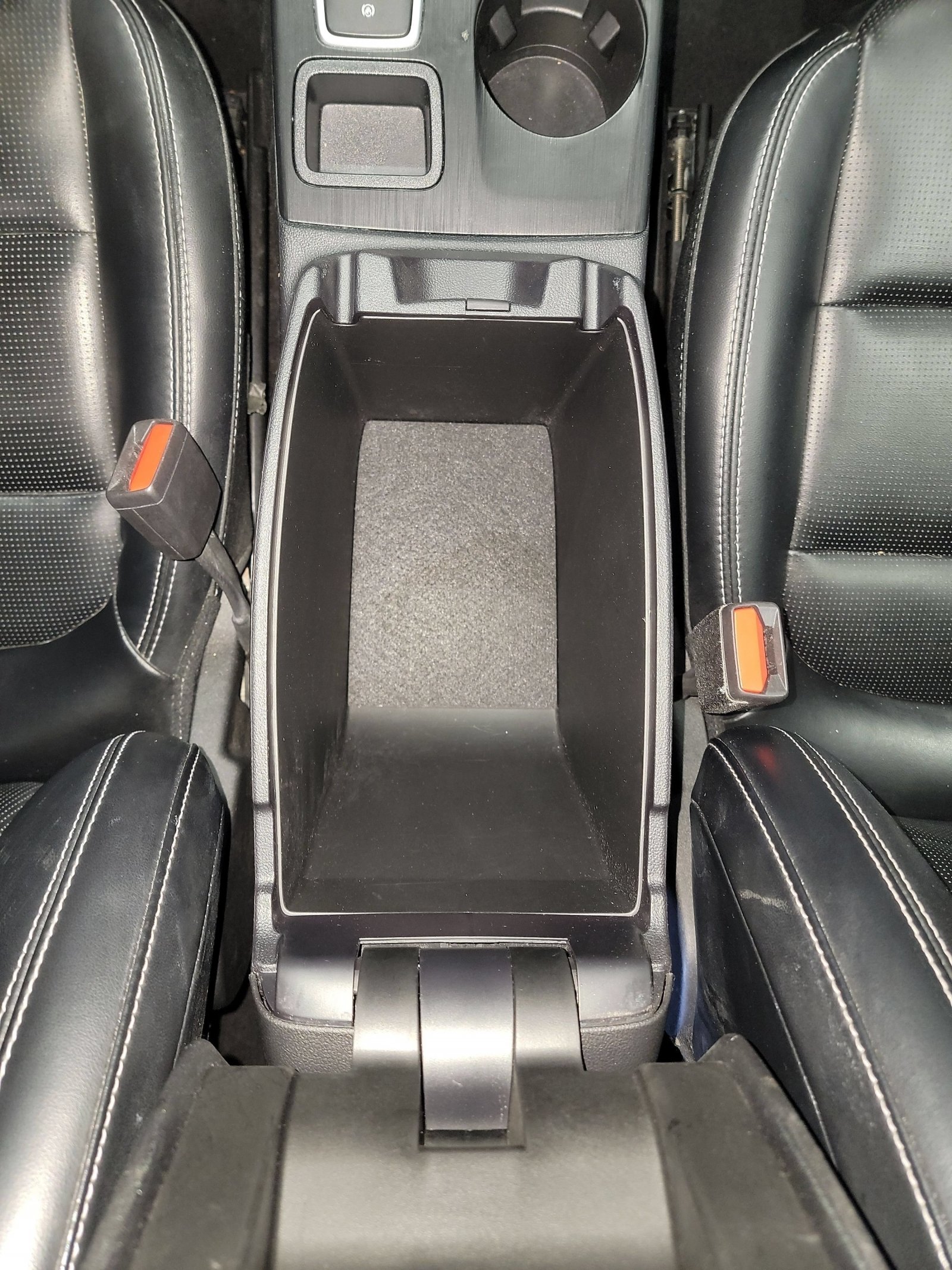 Used 2023 Ford Escape Platinum AWD/4WD image 28