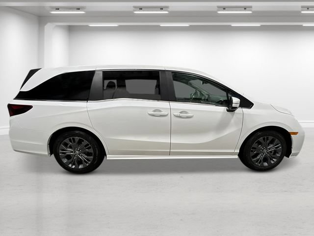 New 2027 Honda Odyssey Touring image 2