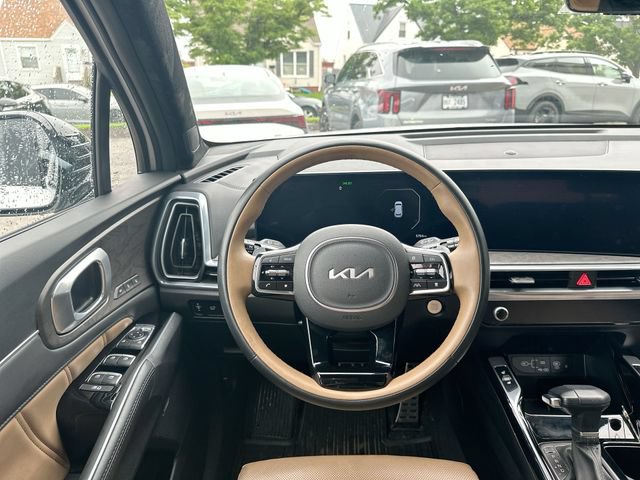Certified 2025 Kia Sorento SX Prestige w/ Olive Brown Leather Package AWD/4WD image 13