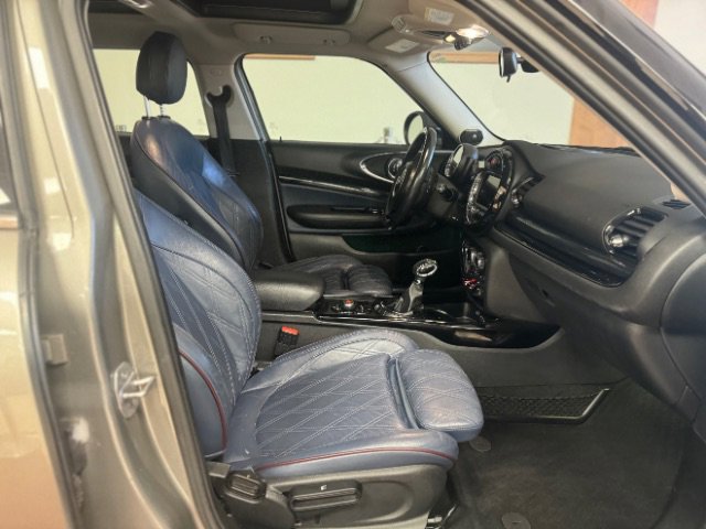 Used 2016 MINI Cooper Clubman image 17