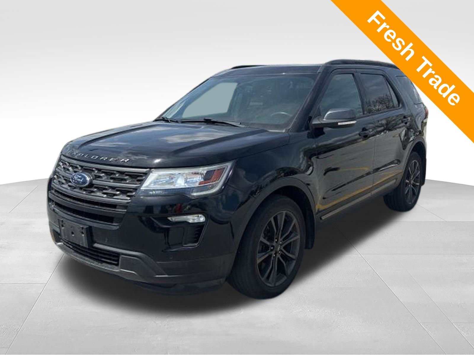 Used 2018 Ford Explorer XLT w/ Equipment Group 202A AWD/4WD image 1