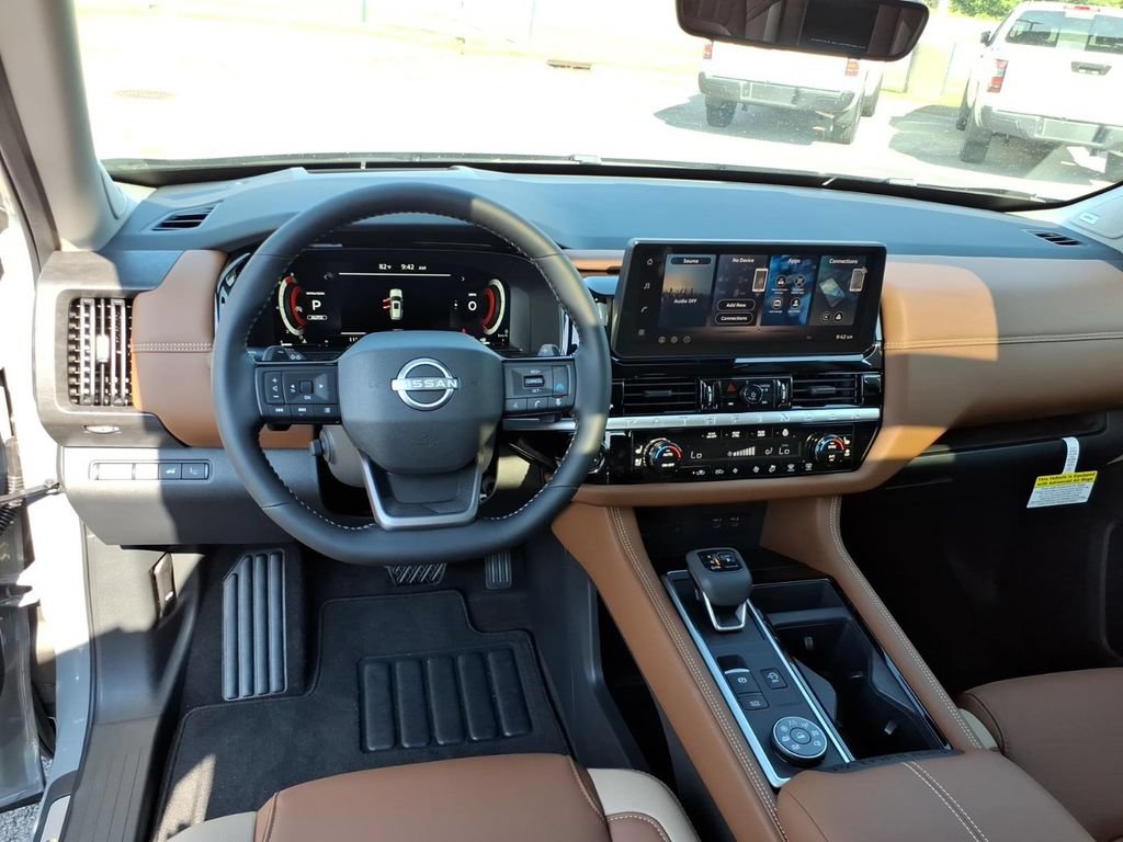 New 2026 Nissan Pathfinder Platinum AWD/4WD image 8