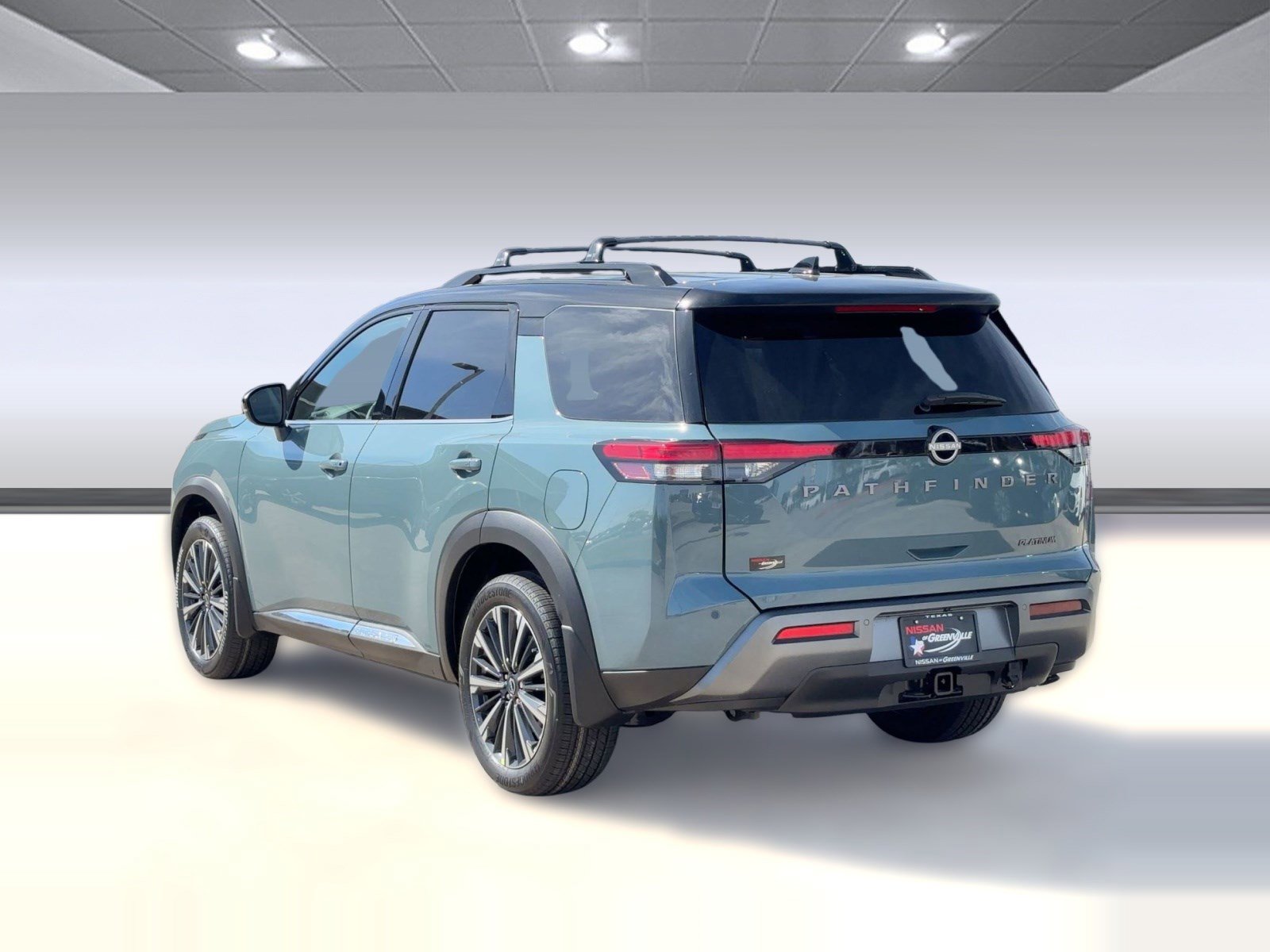 New 2026 Nissan Pathfinder Platinum image 3