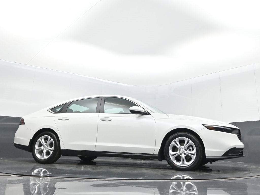 Certified 2024 Honda Accord LX image 29
