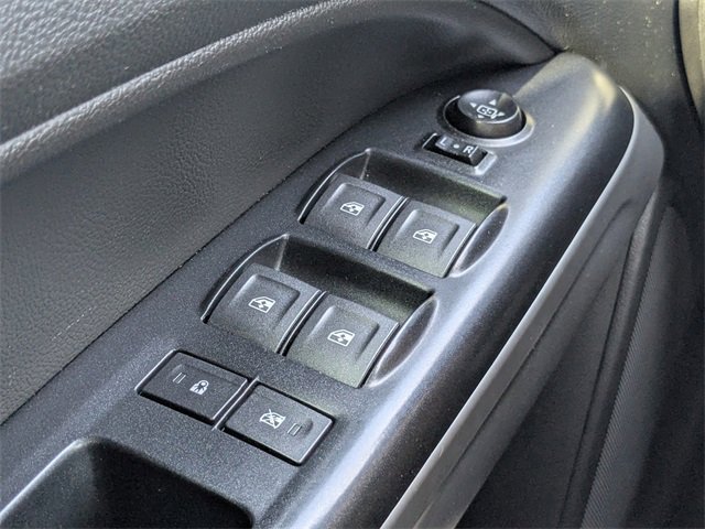 Used 2021 Chevrolet Colorado LT image 25