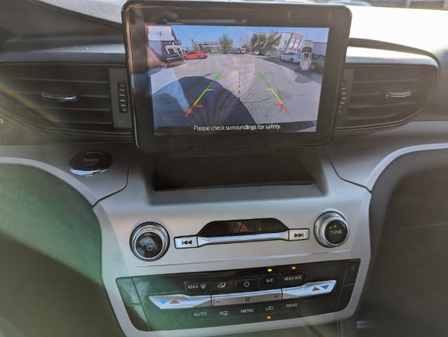 Used 2023 Ford Explorer XLT RWD image 25