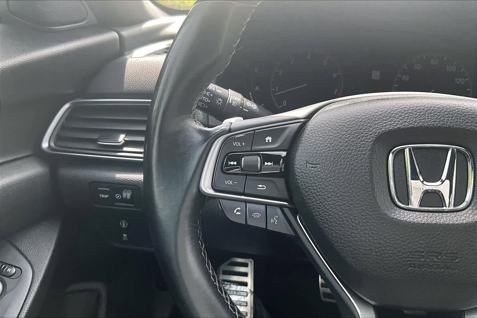 Used 2018 Honda Accord Sport image 23