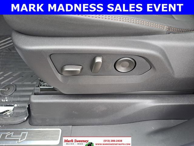 New 2026 GMC Sierra 2500 AT4 w/ AT4 Premium Plus Package image 13