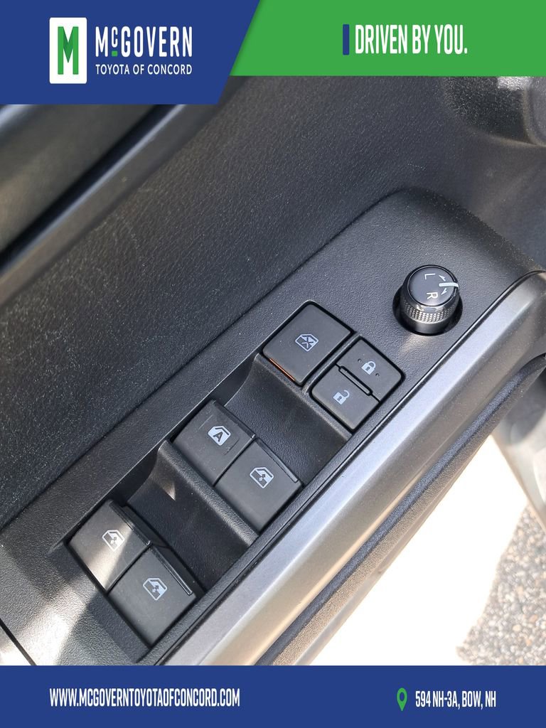 Used 2021 Toyota Tacoma SR5 w/ Trail Edition AWD/4WD image 11