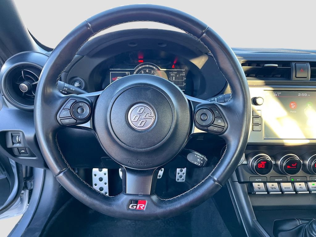 Used 2024 Toyota GR86 Premium RWD image 11