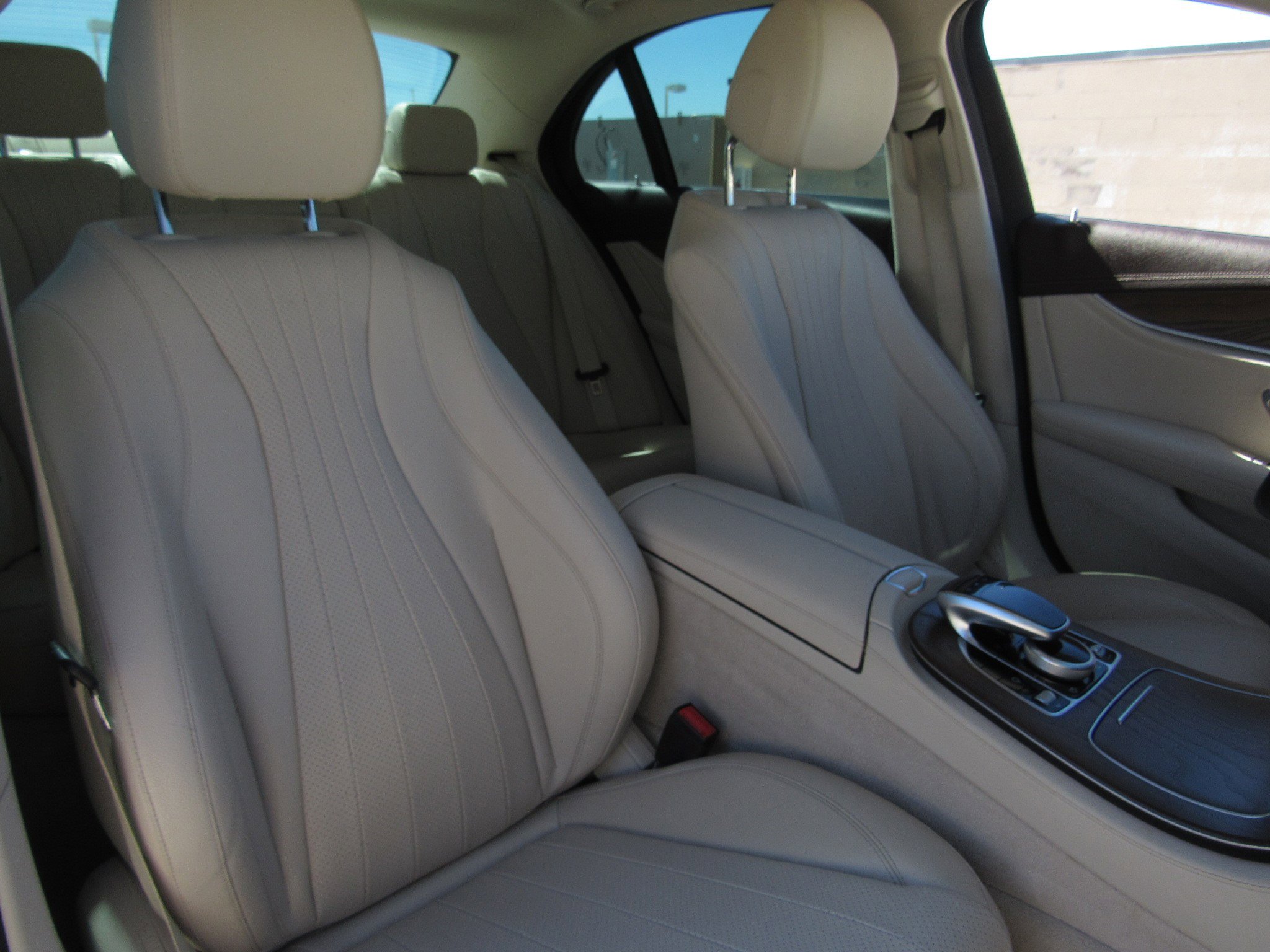 Used 2018 Mercedes-Benz E 300 image 11