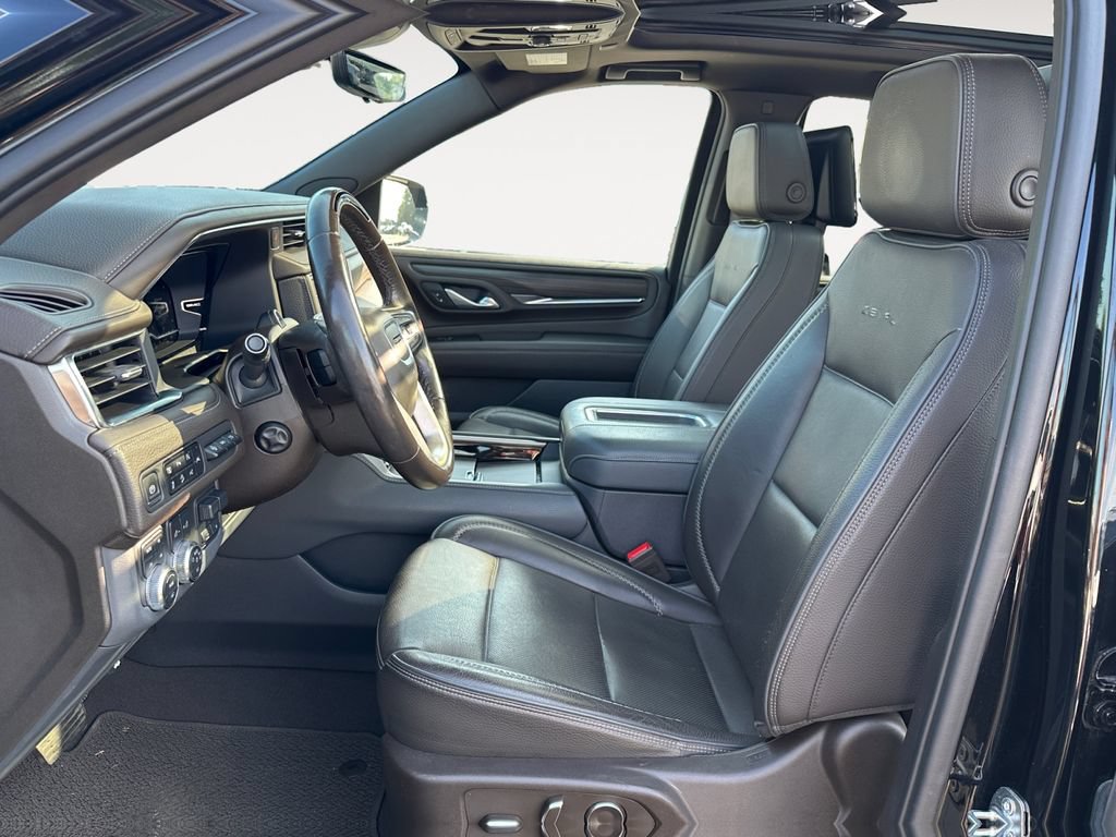 Used 2024 GMC Yukon Denali w/ Denali Reserve Package AWD/4WD image 9