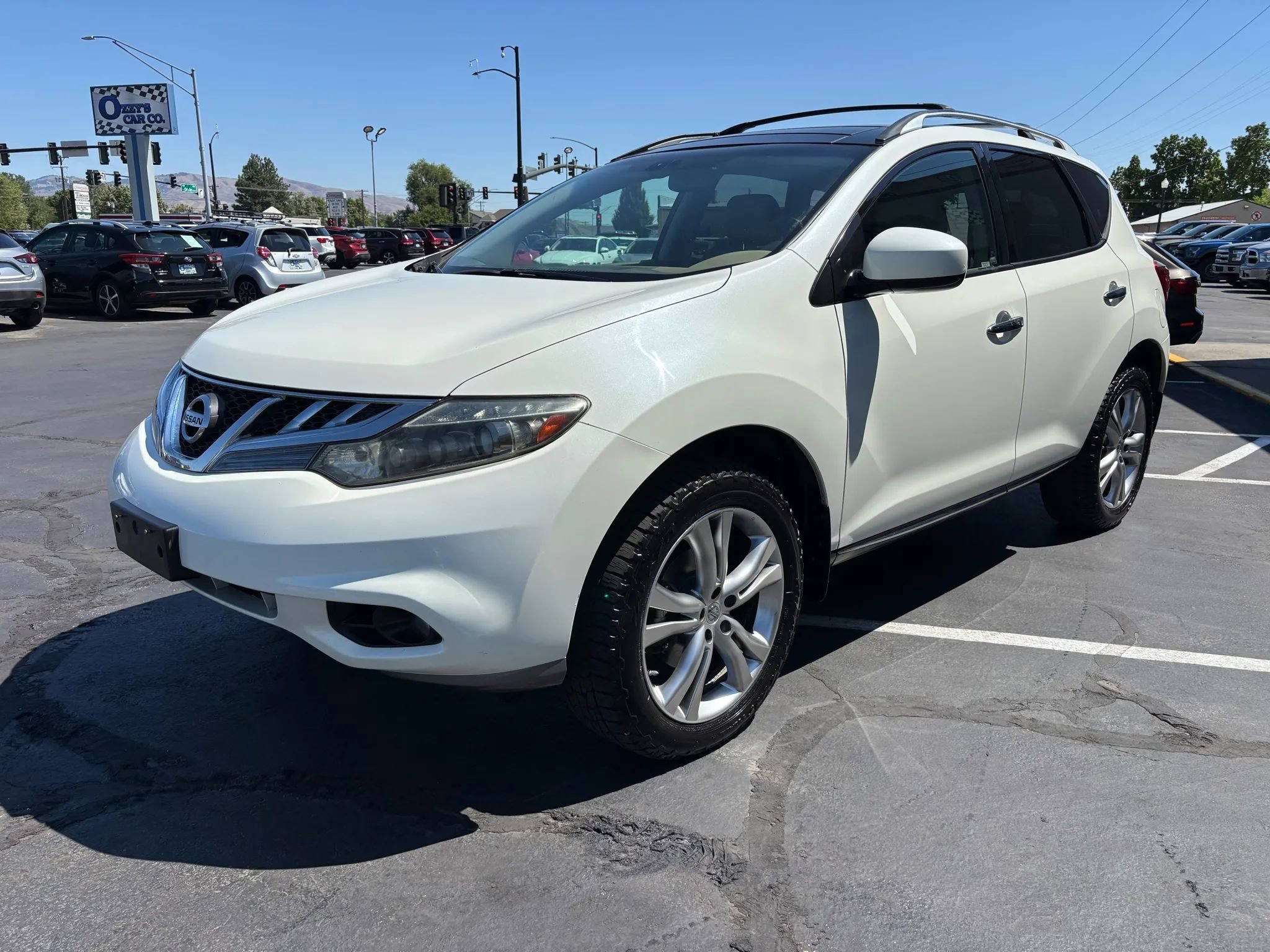 Used 2011 Nissan Murano LE w/ Navigation Pkg image 3