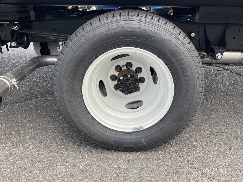 New 2025 Ford E-350 and Econoline 350 Super Duty w/ Driver's Safety Package RWD image 6