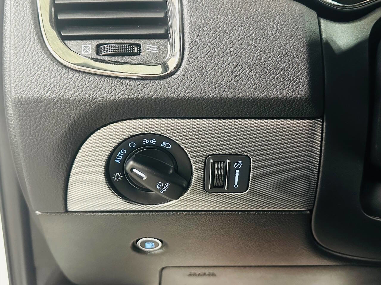 Used 2019 Dodge Durango R/T w/ Trailer Tow Group IV image 15