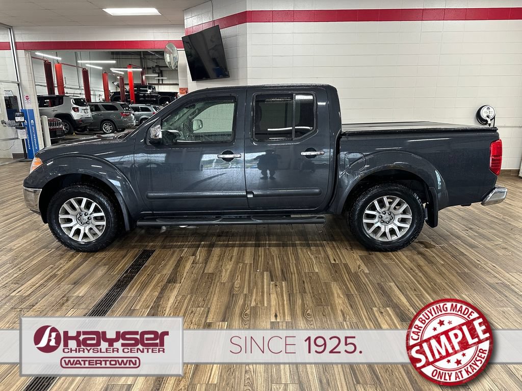 Used 2013 Nissan Frontier SL w/ Moonroof Pkg AWD/4WD image 2