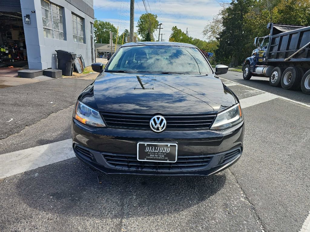 Used 2013 Volkswagen Jetta S image 2