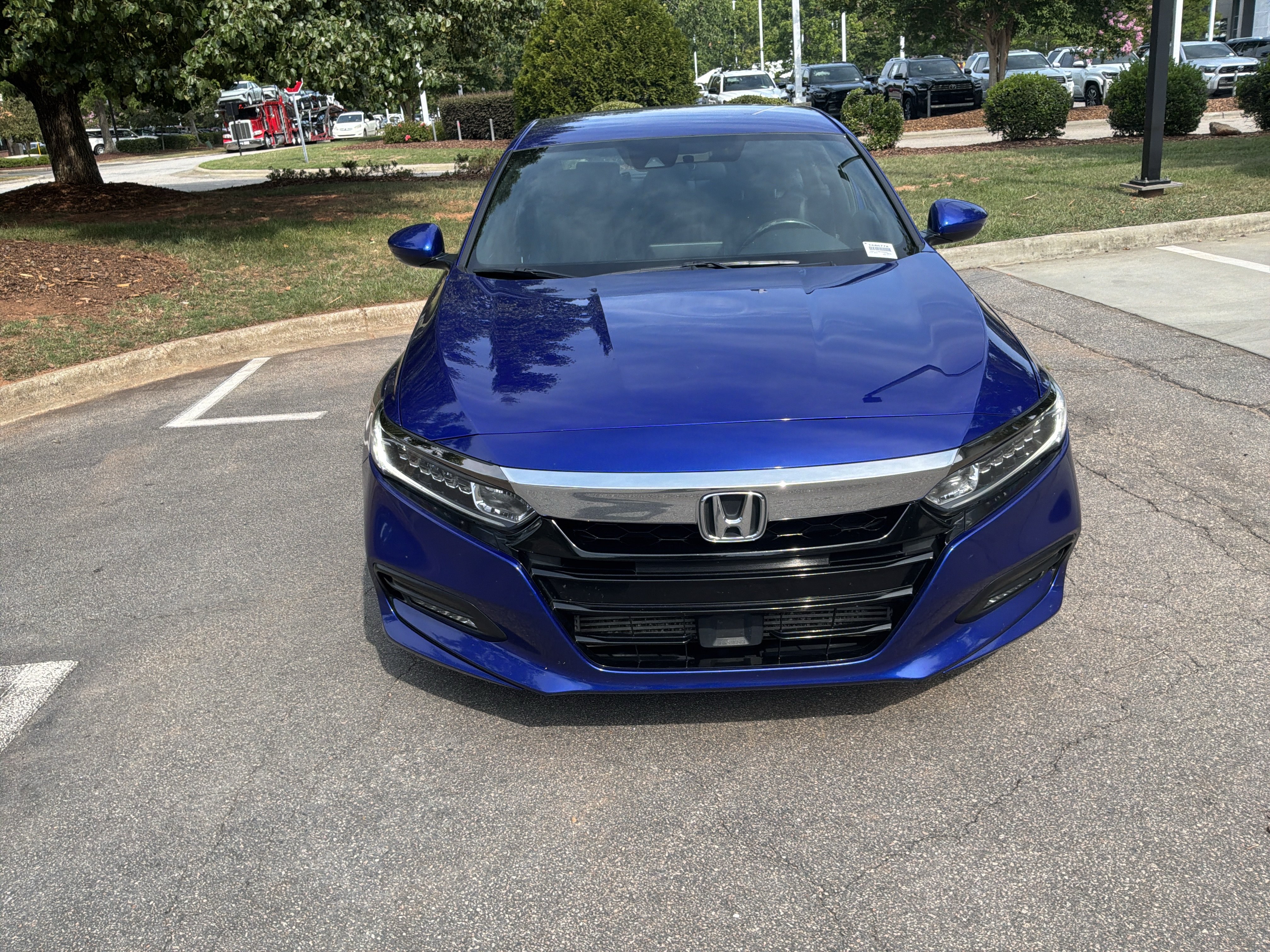 Used 2019 Honda Accord Sport image 3
