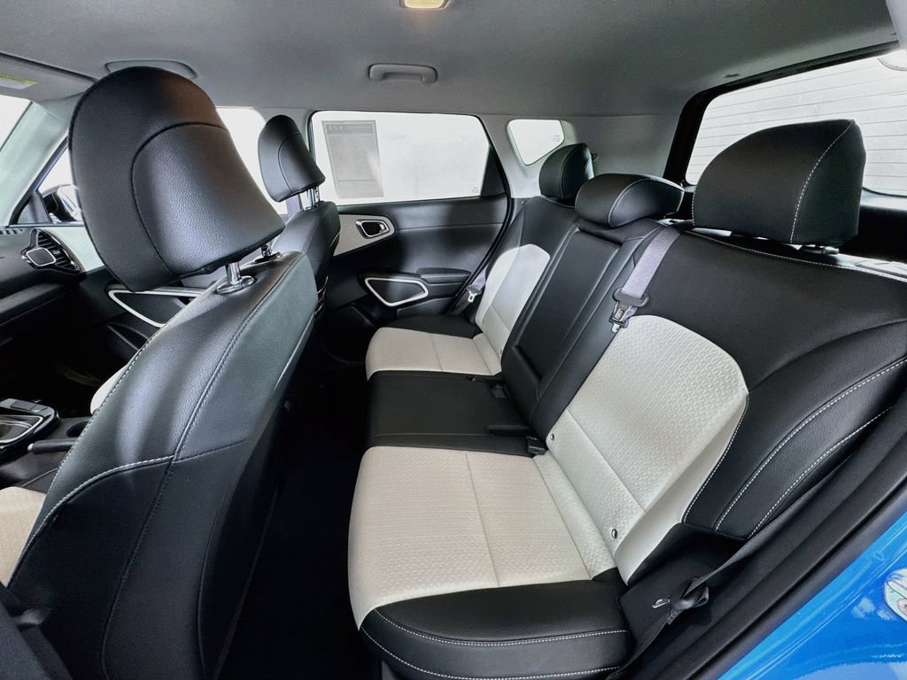 Used 2023 Kia Soul GT-Line FWD image 23