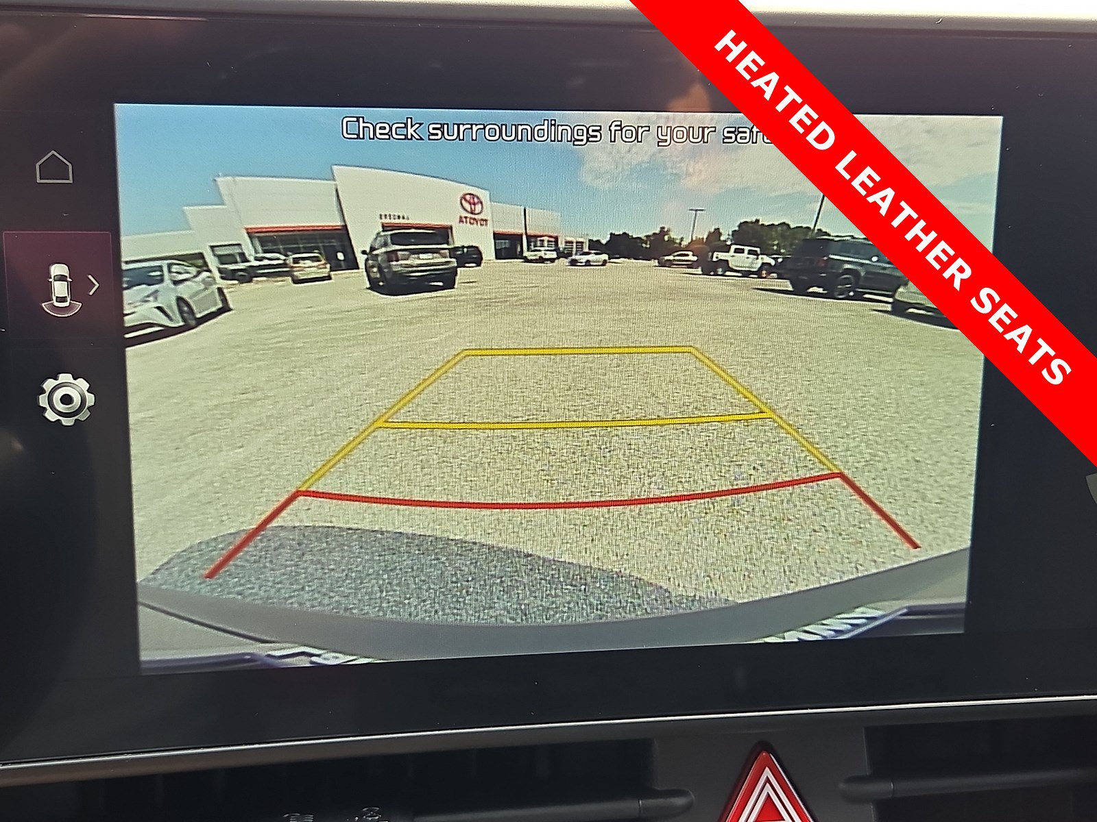 Used 2024 Kia Sportage EX FWD image 18