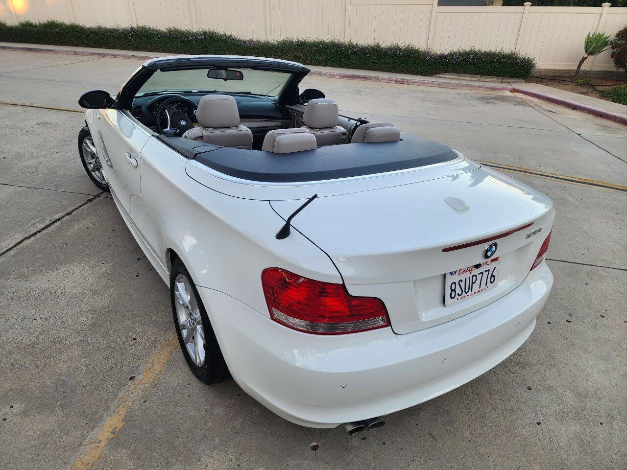 Used 2008 BMW 128i Convertible image 31