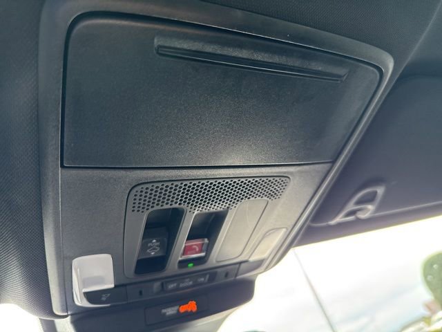 Used 2025 Honda Accord Sport image 38