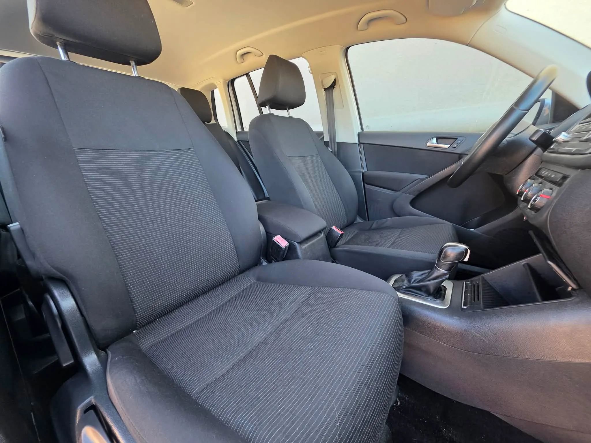 Used 2013 Volkswagen Tiguan S FWD image 17