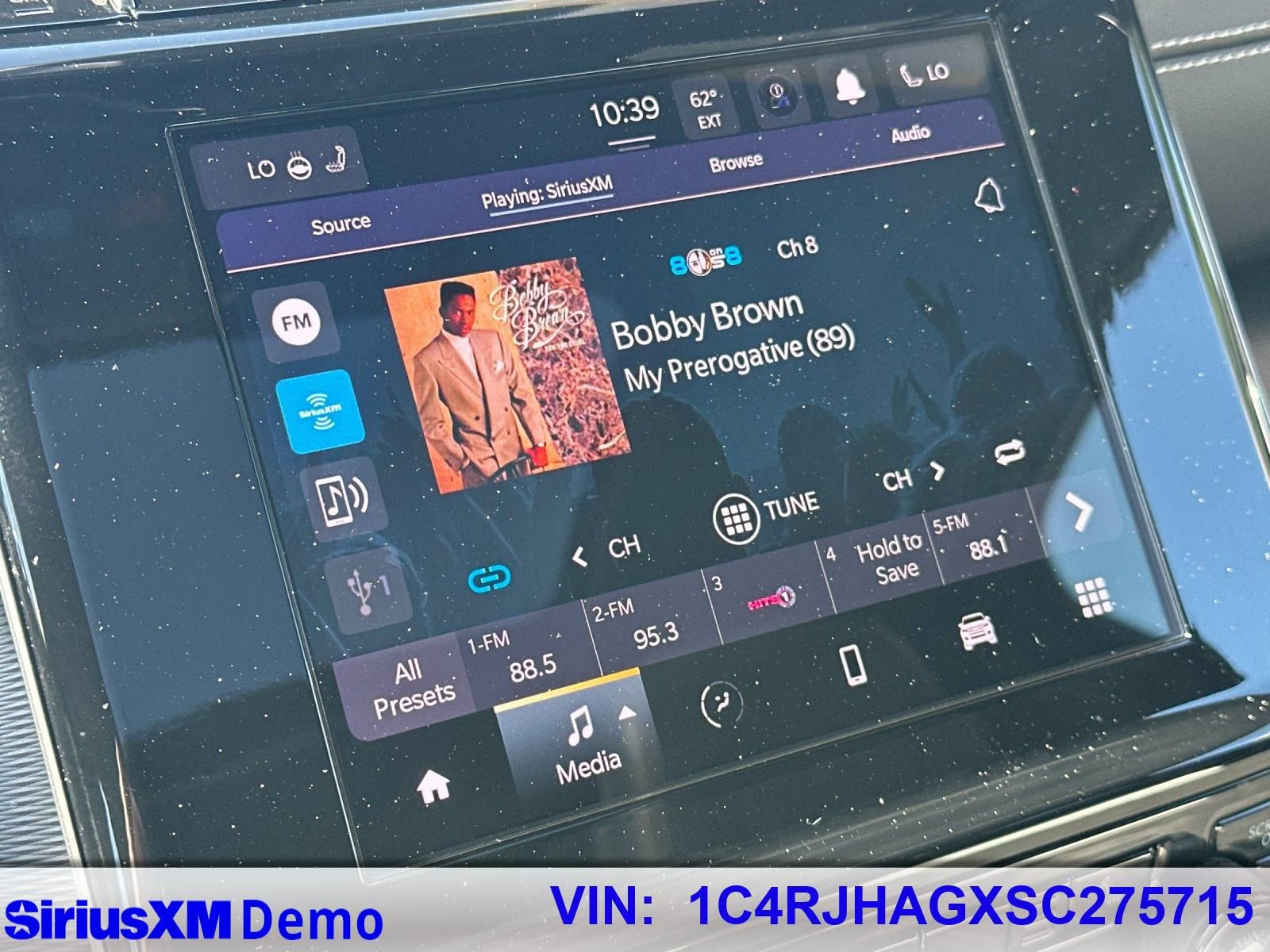 Certified 2025 Jeep Grand Cherokee Altitude image 28