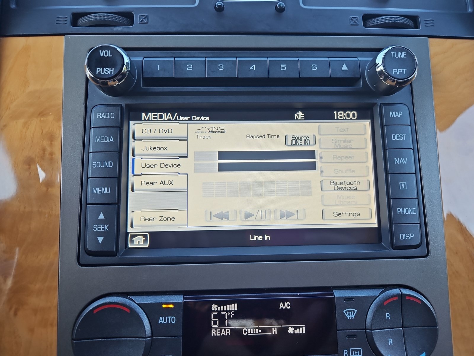 Used 2013 Lincoln Navigator 2WD image 23