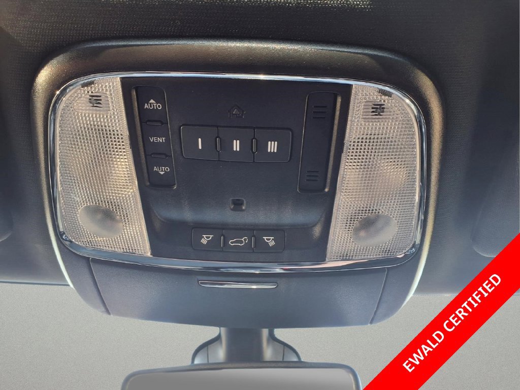 Used 2021 Jeep Grand Cherokee Altitude AWD/4WD image 22