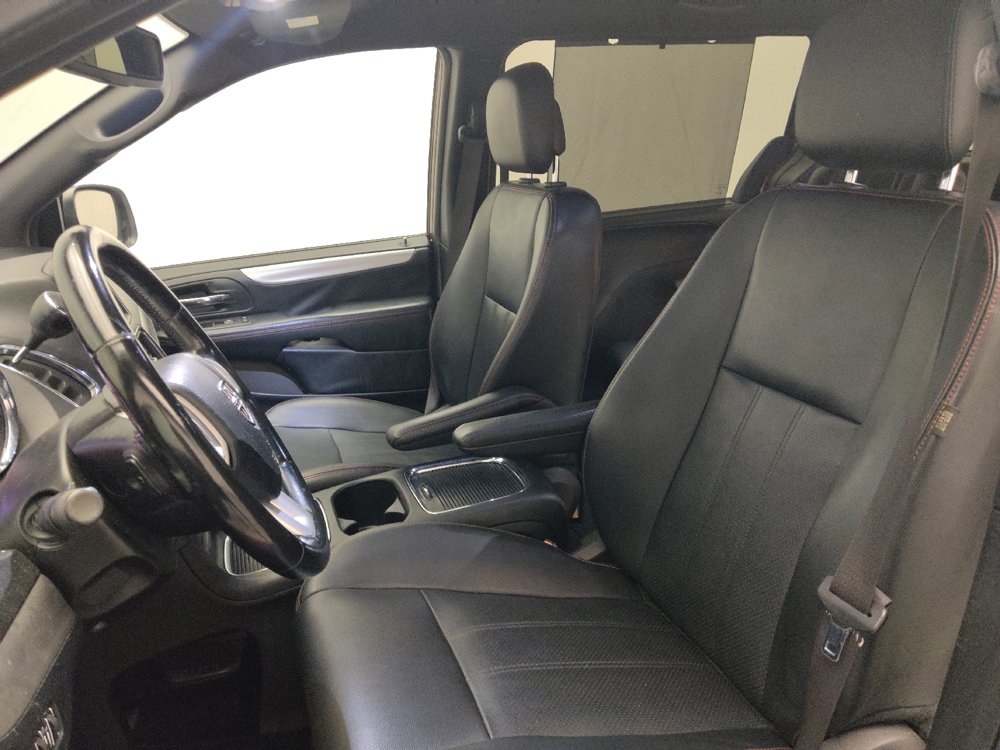 Used 2019 Dodge Grand Caravan GT FWD image 17