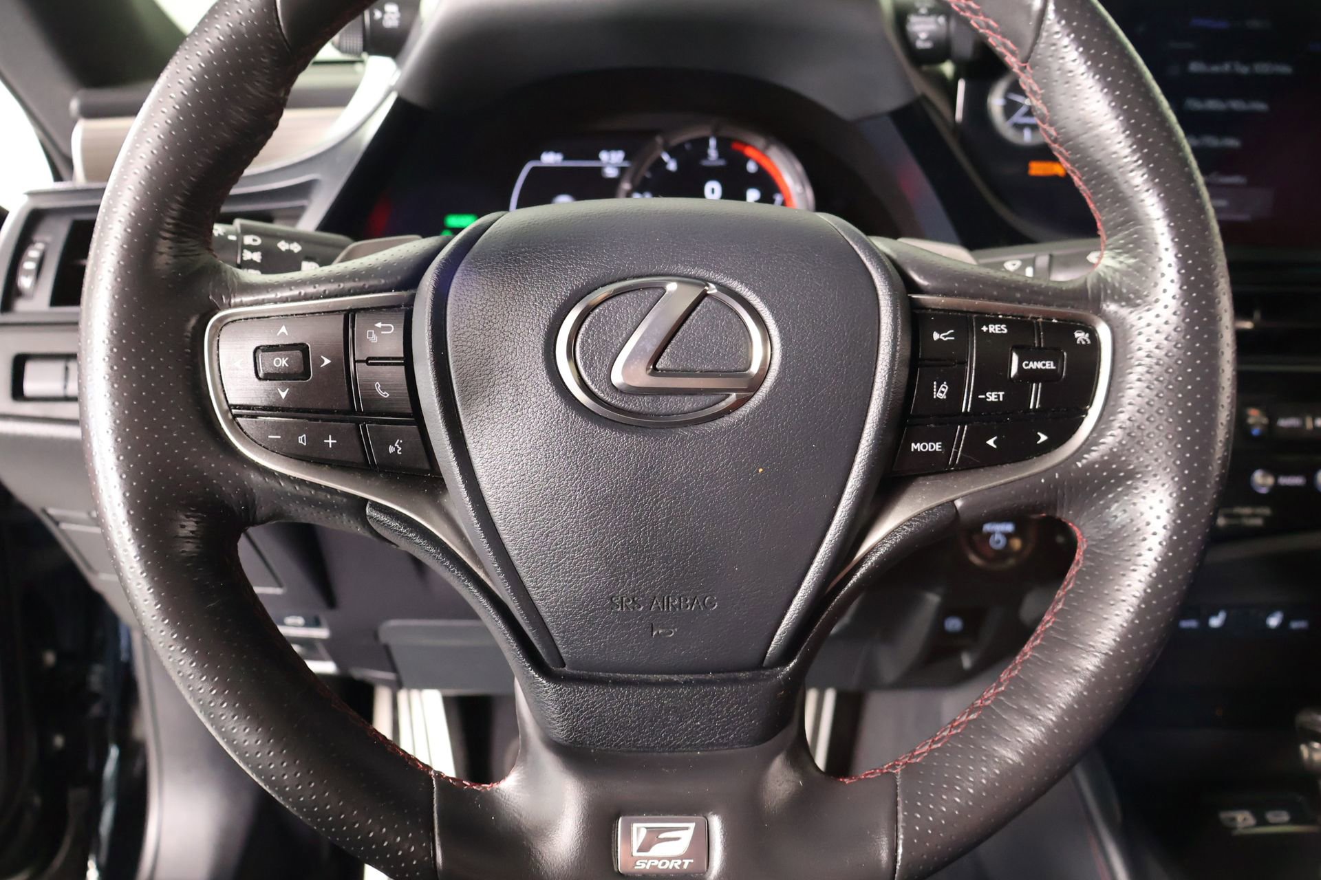 Used 2024 Lexus ES 300h F Sport w/ Accessory Package (Z2) FWD image 3