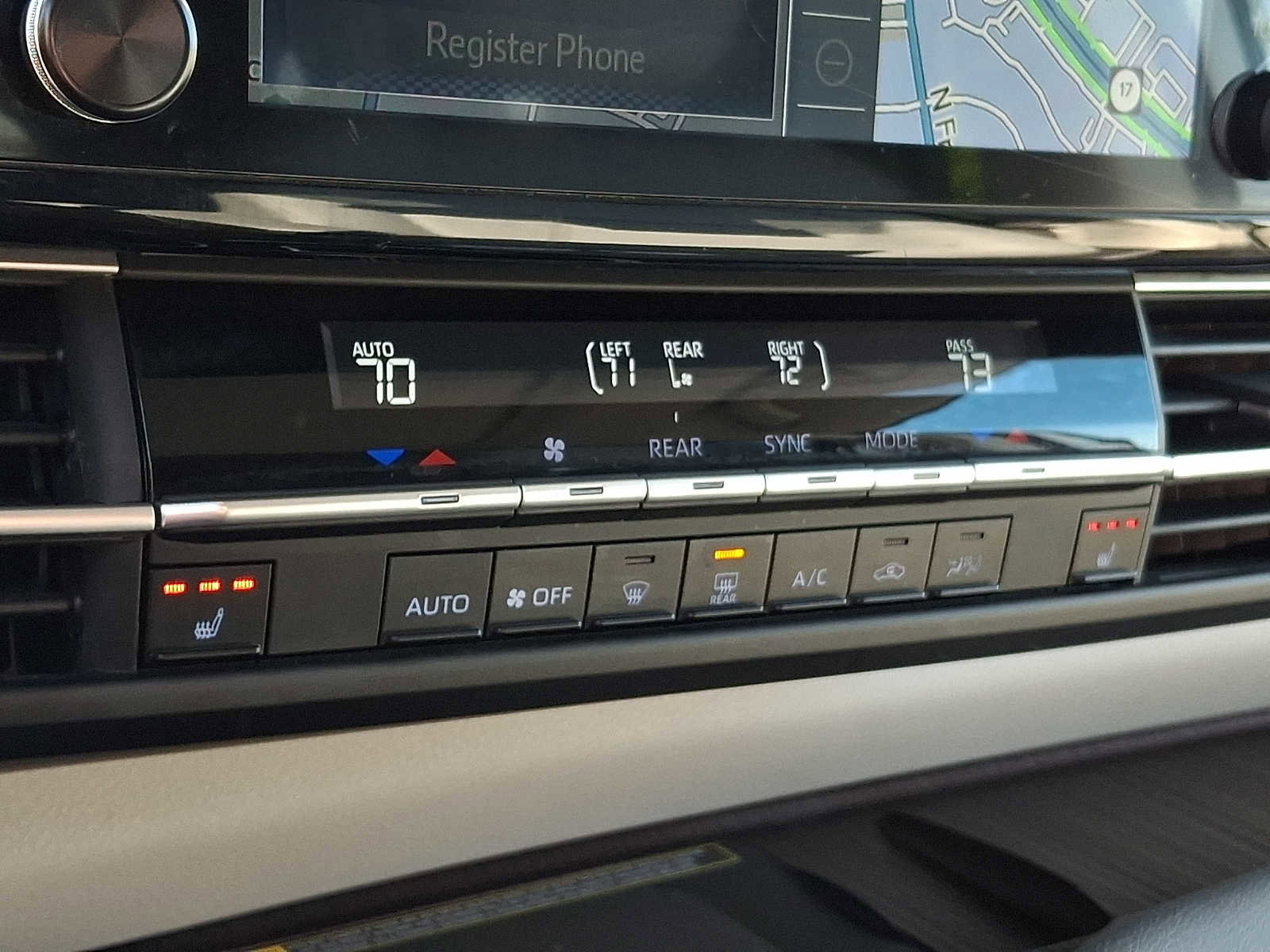 Used 2024 Toyota Sienna XLE w/ XLE Plus Package AWD/4WD image 14