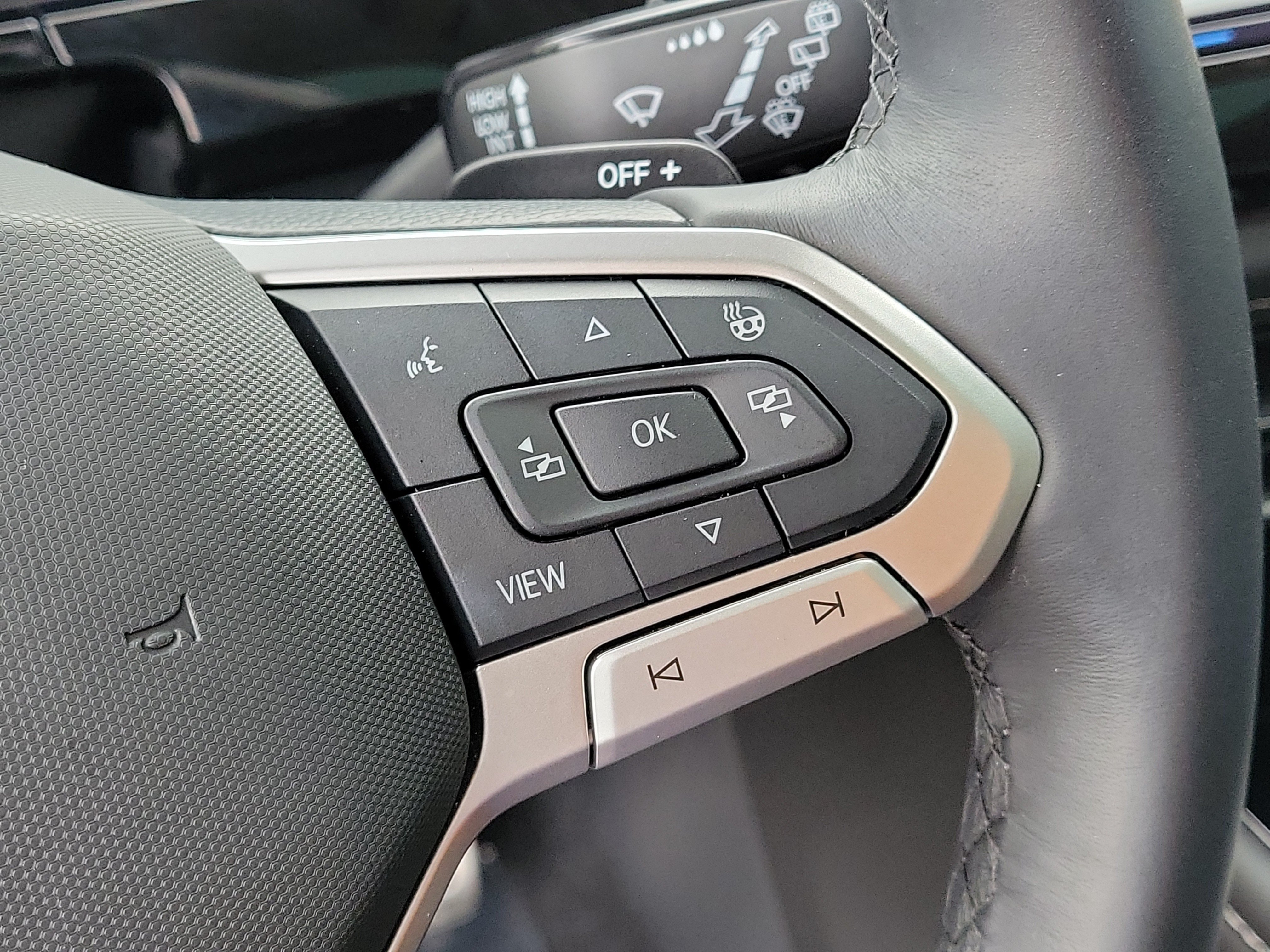 Used 2026 Volkswagen Atlas SEL Premium R-Line AWD/4WD image 30