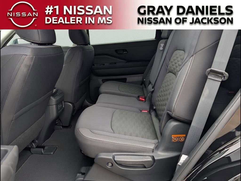 New 2026 Nissan Pathfinder SV image 20