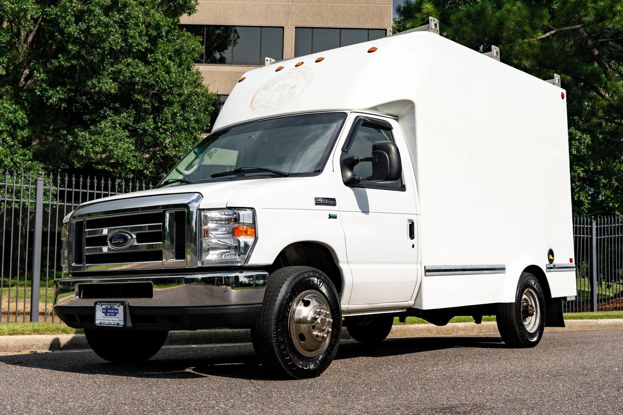 Used 2019 Ford E-350 and Econoline 350 Super Duty w/ Power Windows & Locks Group RWD image 1