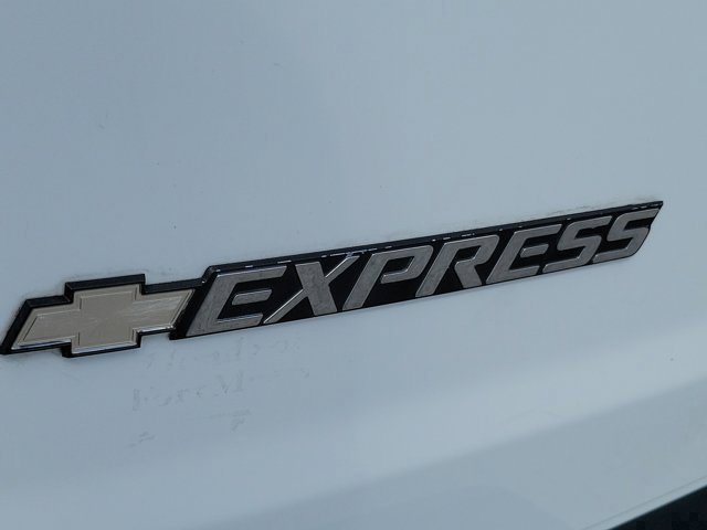 Used 2019 Chevrolet Express 3500 LT w/ LT Preferred Equipment Group RWD image 10