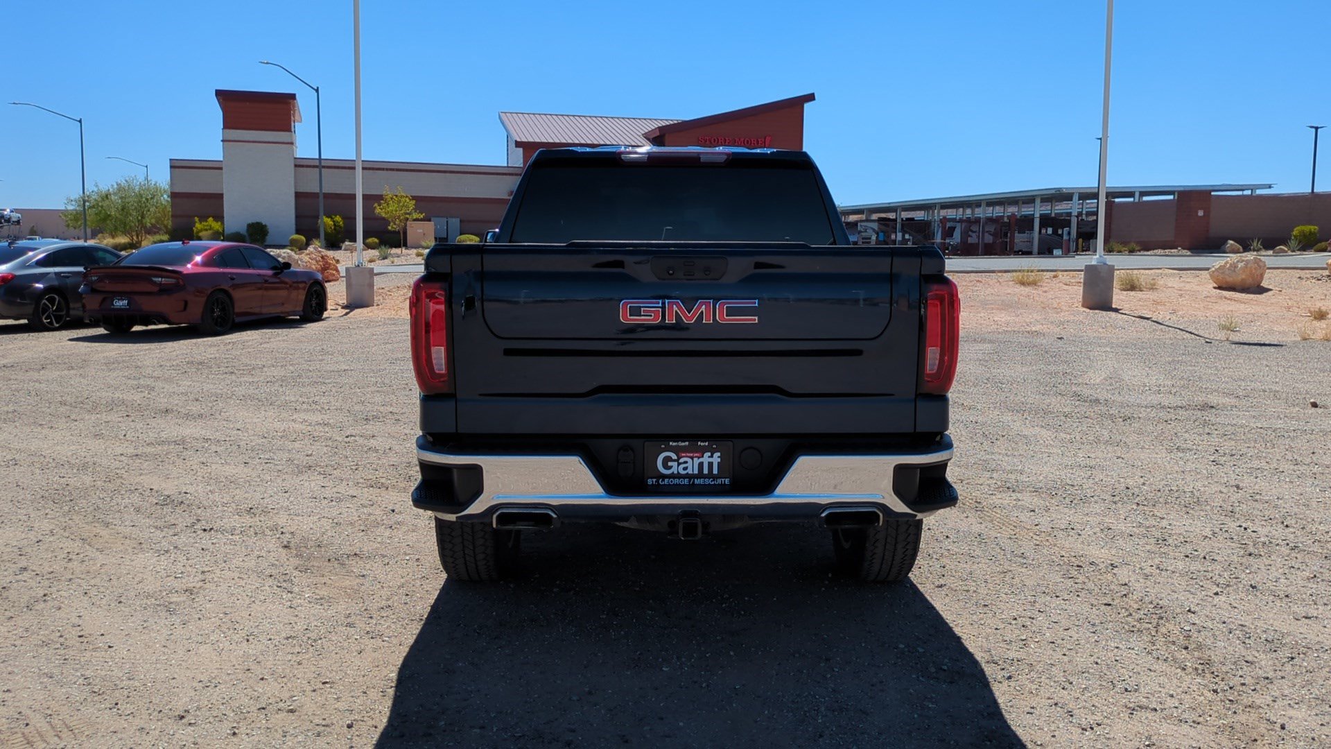 Used 2023 GMC Sierra 1500 SLT w/ SLT Premium Package AWD/4WD image 4