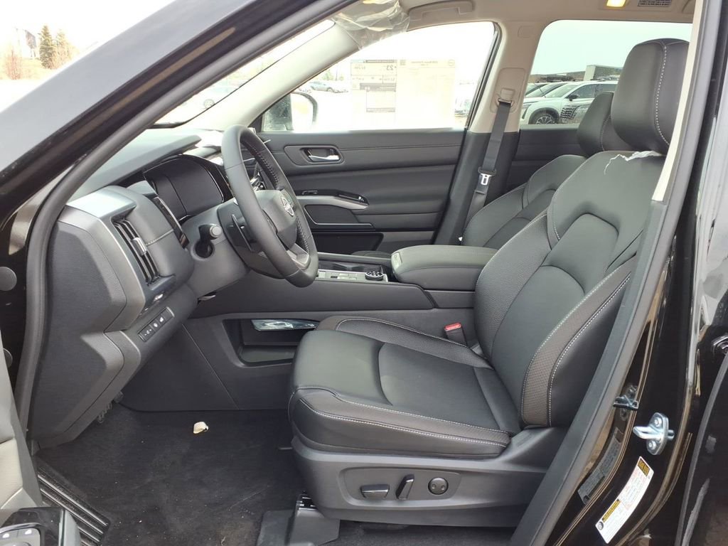 New 2026 Nissan Pathfinder SL image 26