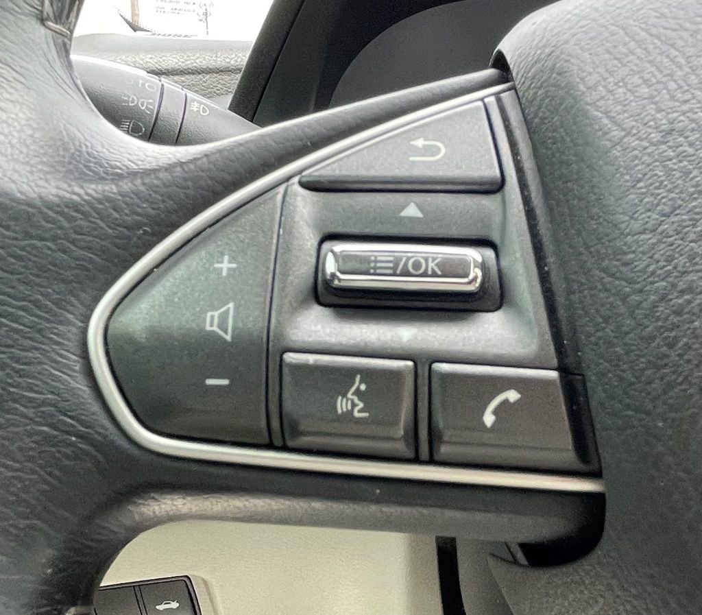 Used 2015 INFINITI Q50 Premium w/ Navigation Package RWD image 22
