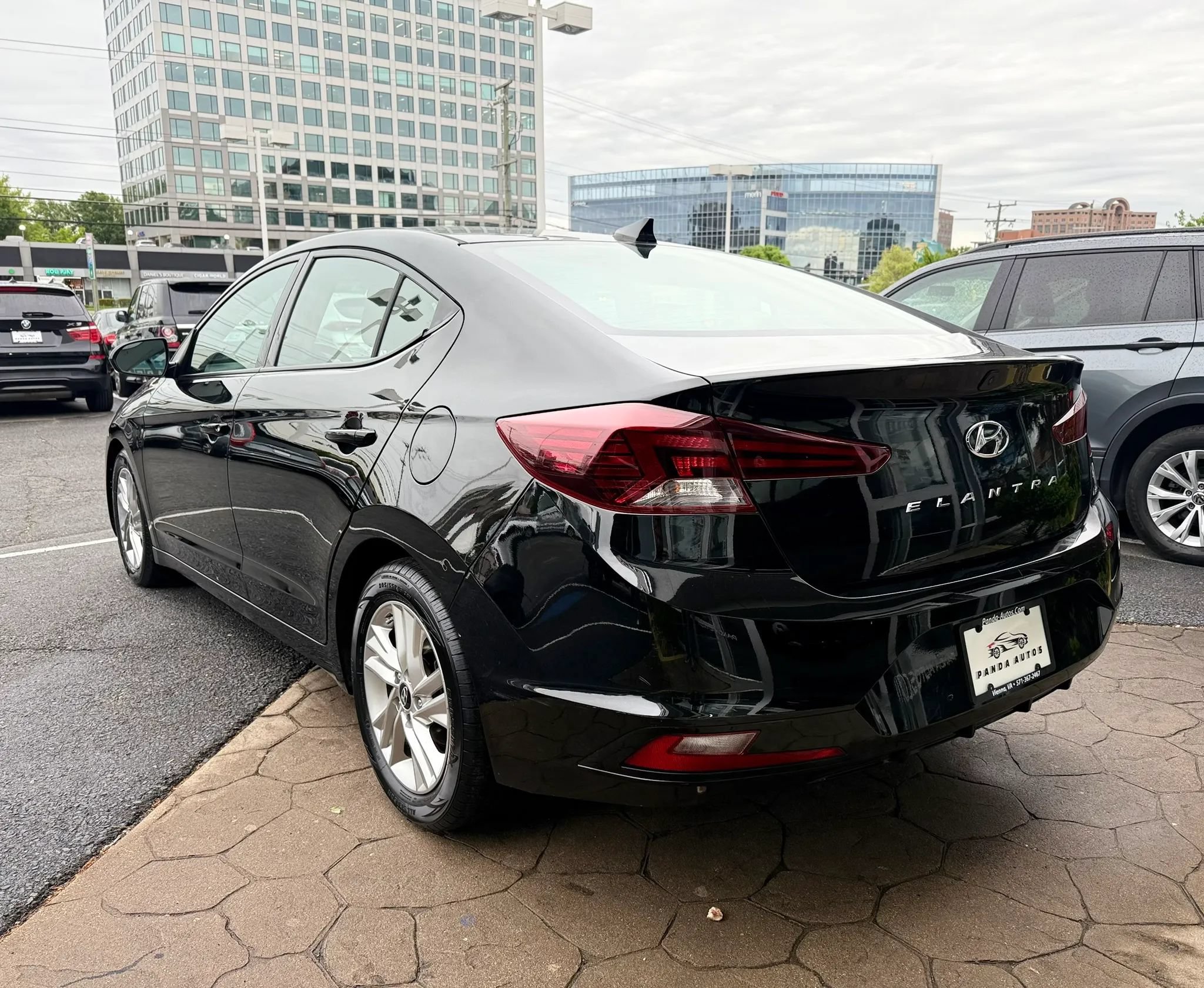 Used 2019 Hyundai Elantra SEL FWD image 5