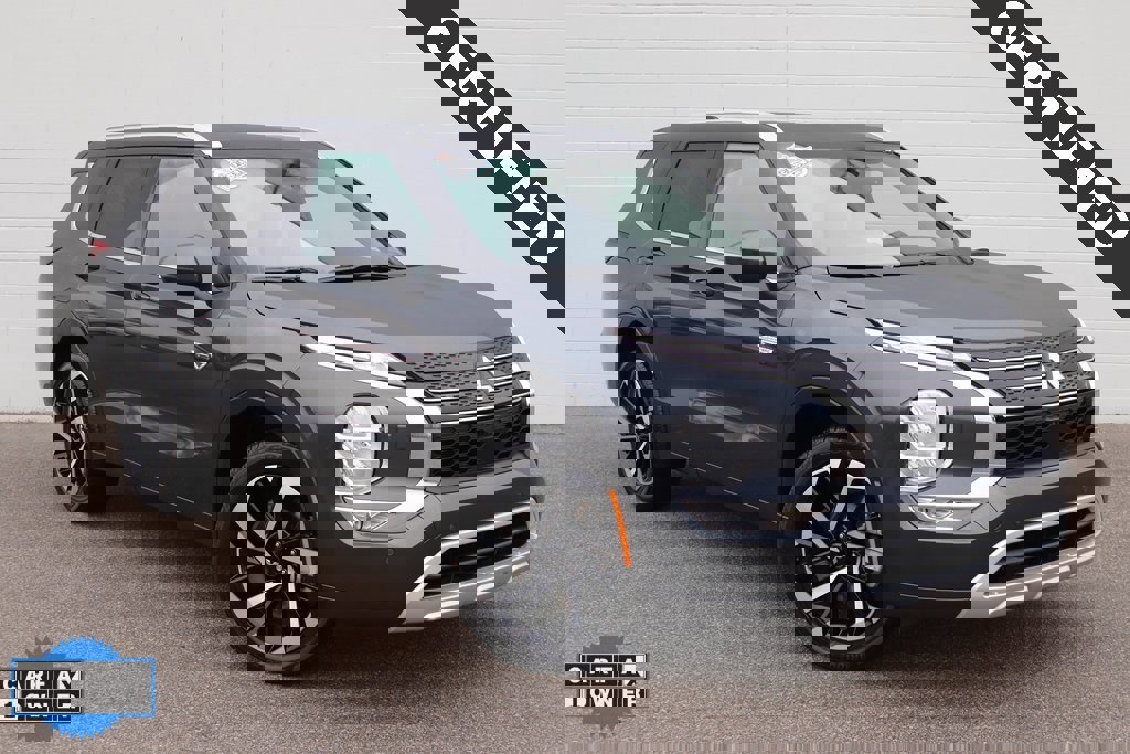 Used 2025 Mitsubishi Outlander SEL