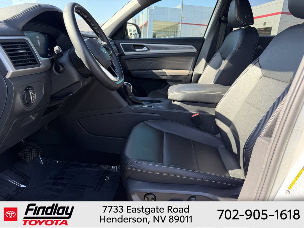 Used 2023 Volkswagen Atlas Cross Sport SE FWD image 6