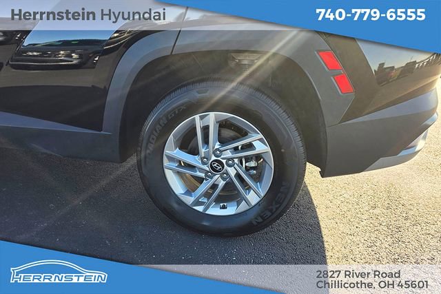Used 2025 Hyundai Tucson SE AWD/4WD image 24