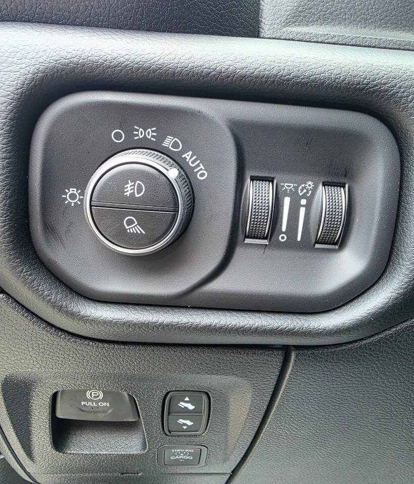 New 2027 RAM 1500 Laramie AWD/4WD image 13